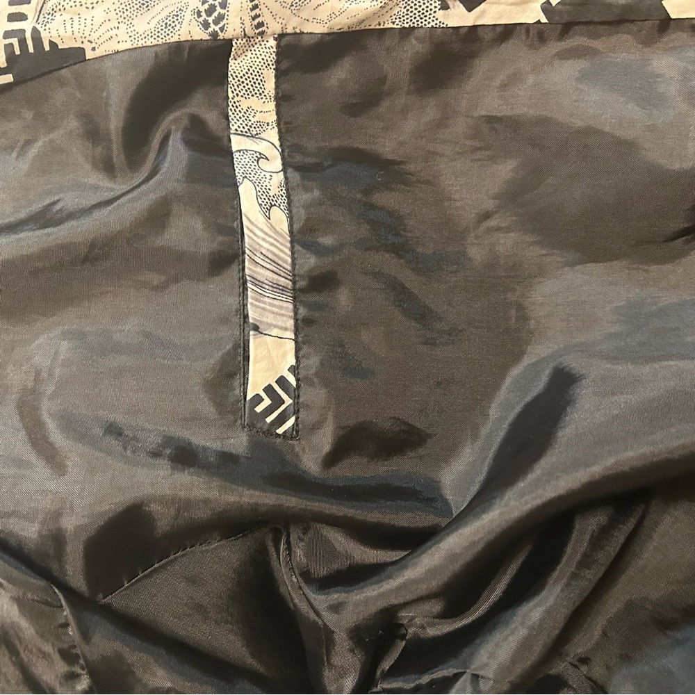 Black‎ and White Patterned Jacket - image 11